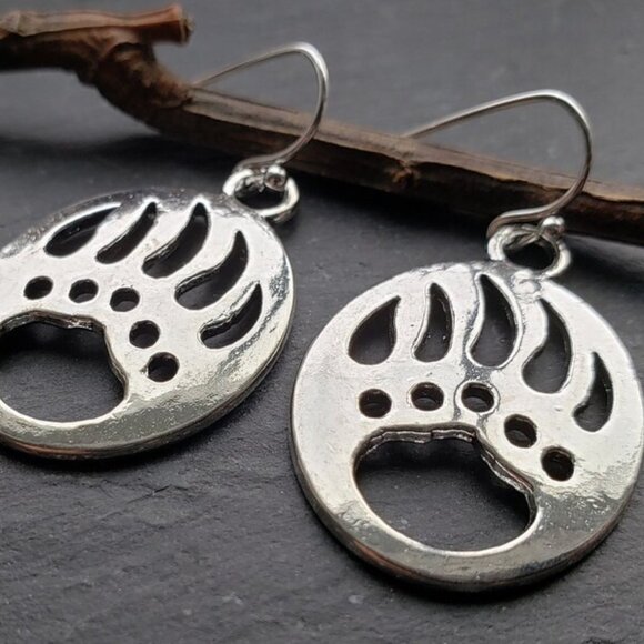 3/$15~Bear Paw Earrings - Picture 4 of 6